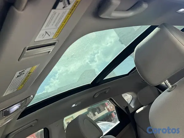 jeepetas y camionetas - Hyunda tucson 4*2 año 2017 15