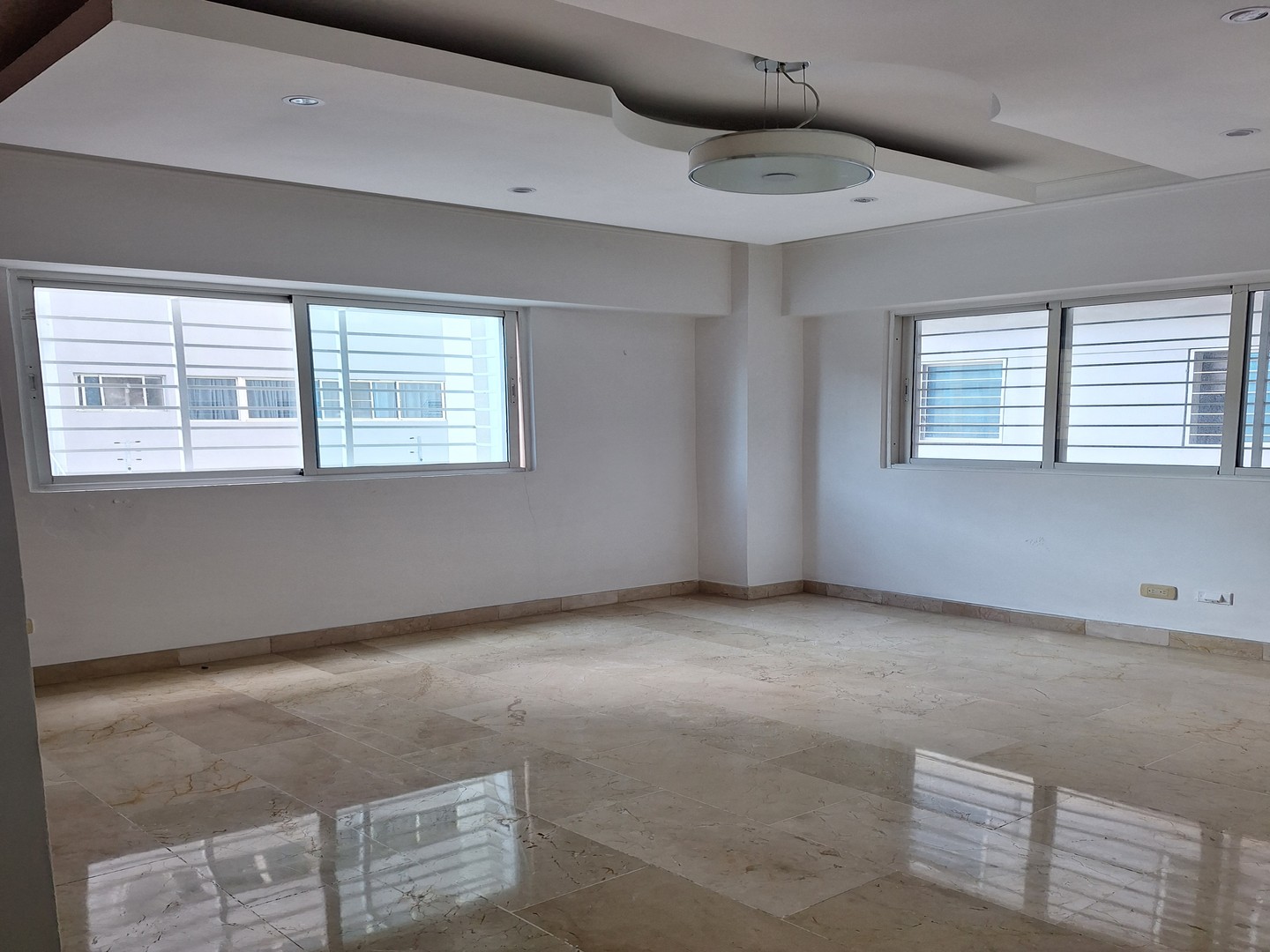 apartamentos - VENTA DE APARTAMENTO EN PIANTINI TORRE FAMILIAR TRADICIONAL 4