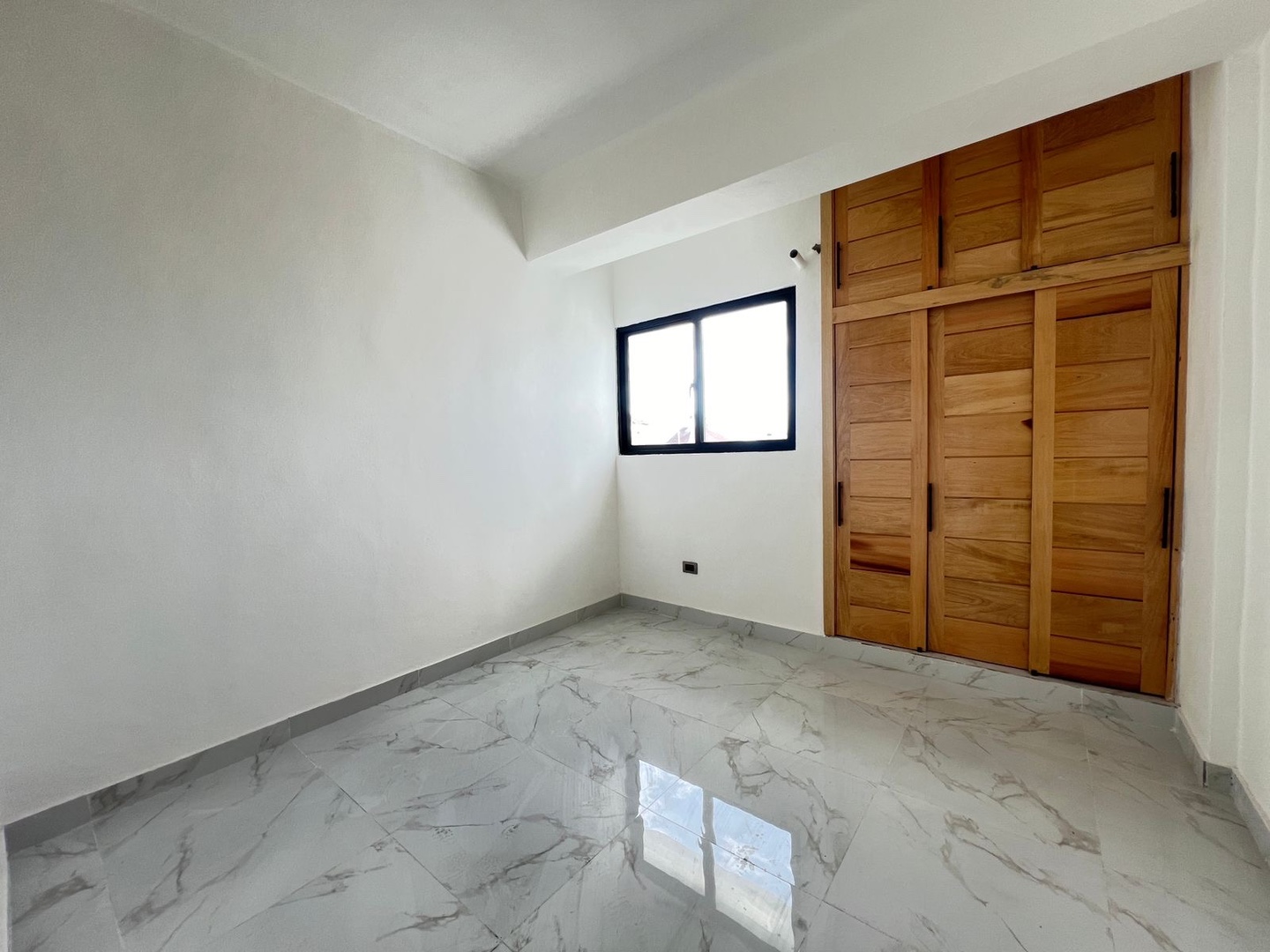 apartamentos - Vendo en el millón piso 6 dos habitaciones dos parqueos techados balcón 2.5 baño 6