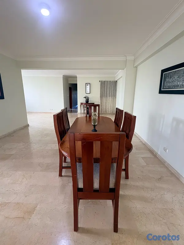 muebles y colchones - Comedor en Caoba de 6 sillas - precio de oportunidad - Negociable 4