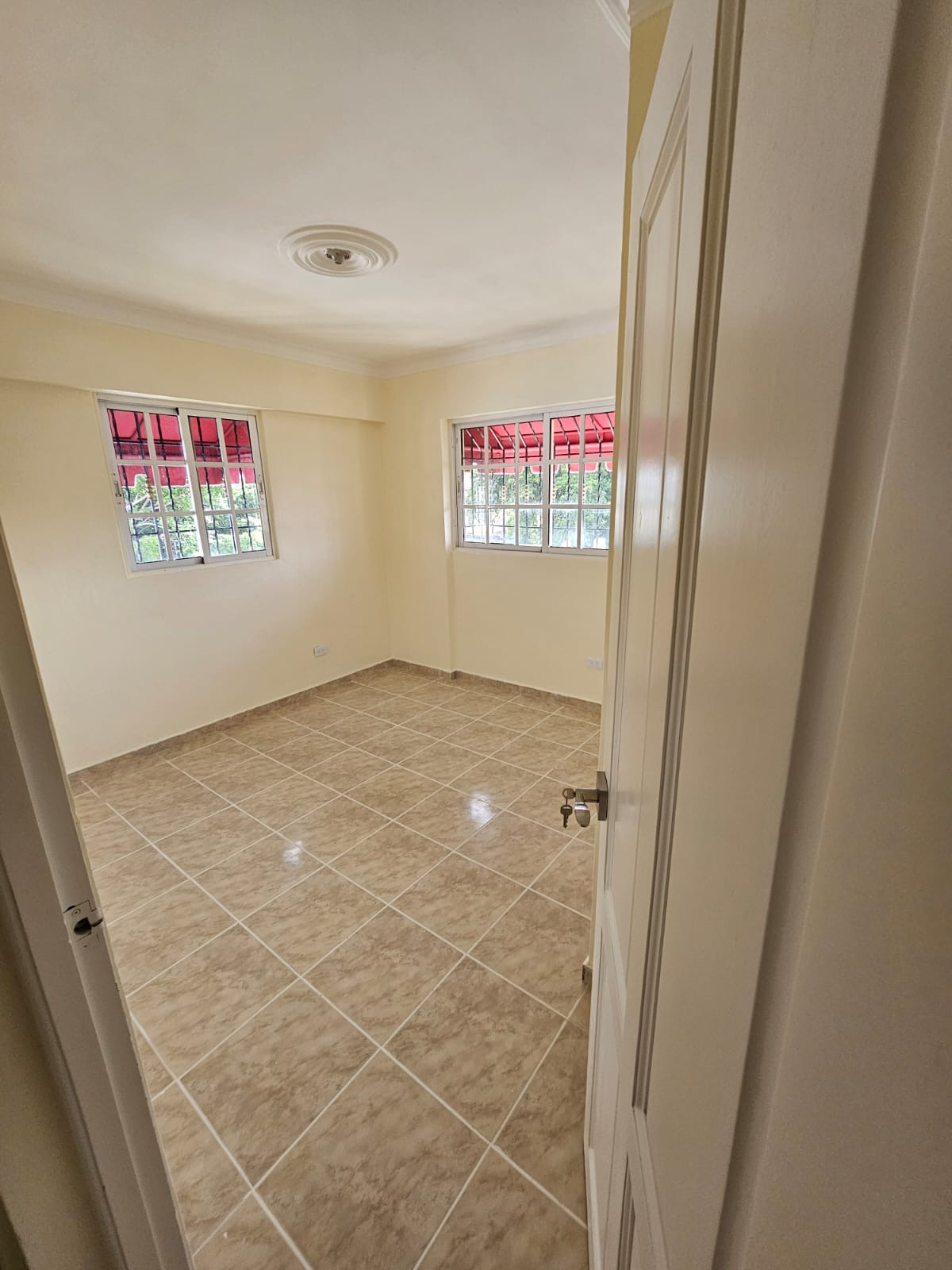 apartamentos - Alquilo, avenida Independencia kilómetro 7 tres ha 7
