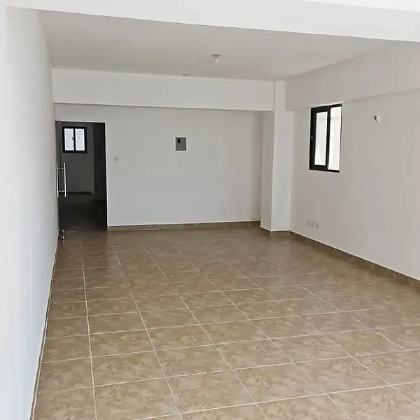 oficinas y locales comerciales - Local céntrico en Arroyo hondo  2