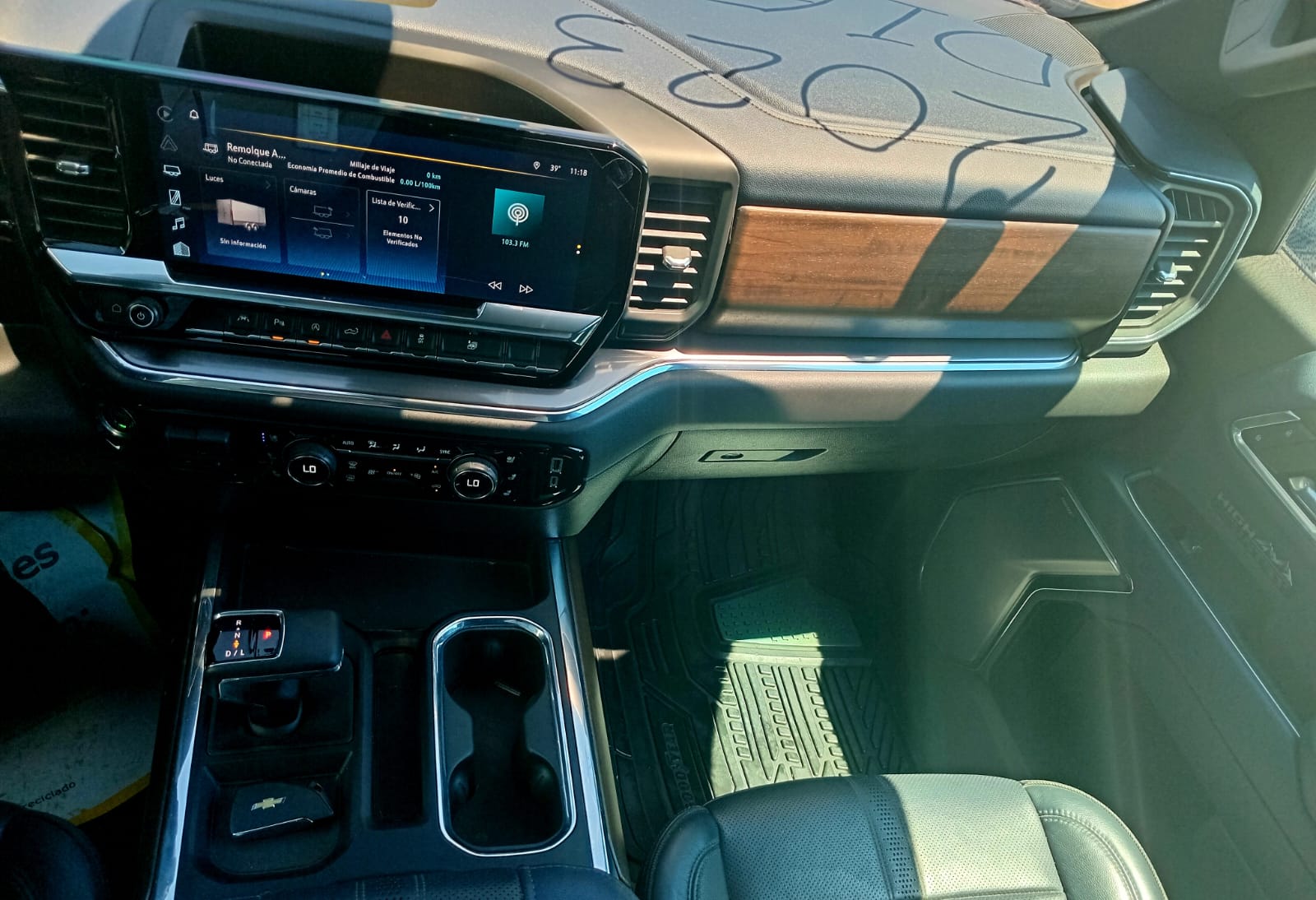 jeepetas y camionetas - Chevrolet Silverado High Country Duramax 2023 8