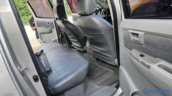 jeepetas y camionetas - Toyota hilux diésel 4x4 10
