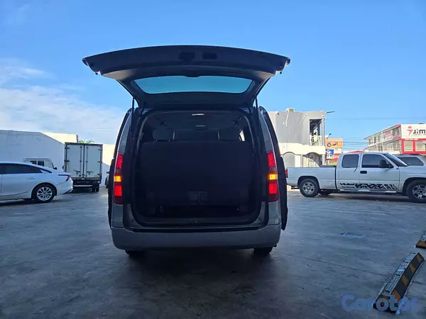 jeepetas y camionetas - HYUNDAI GRAND STAREX 2021 GRIS 3