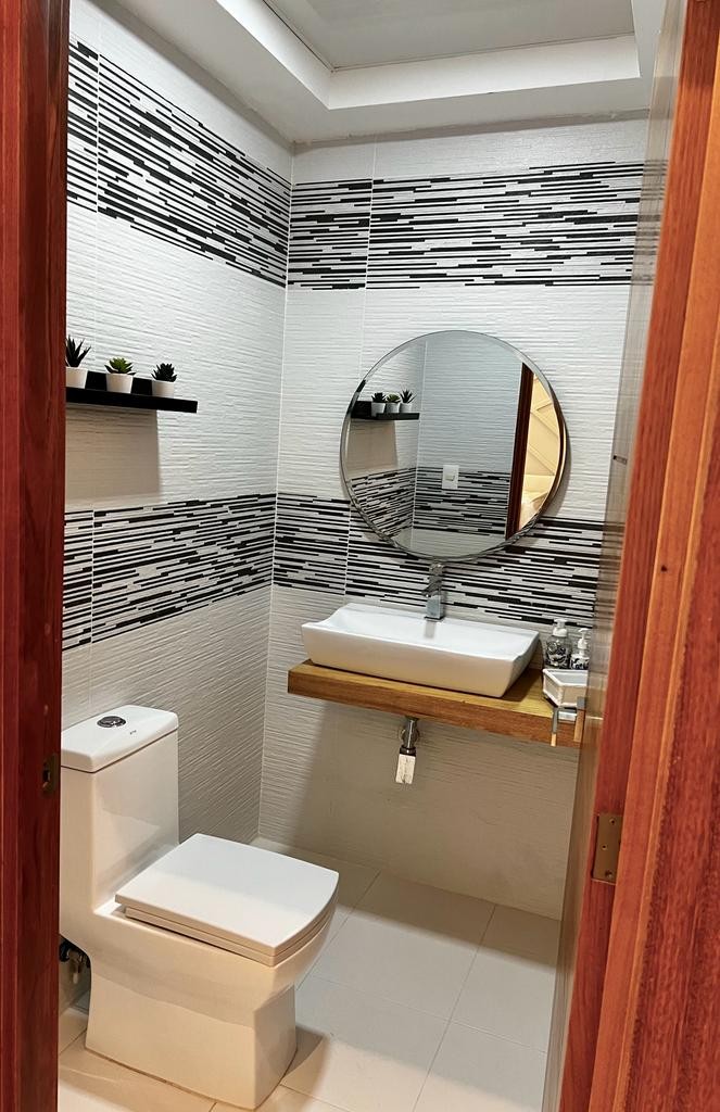 apartamentos - Espectacular 4to Nivel con Ascensor en La Española 2