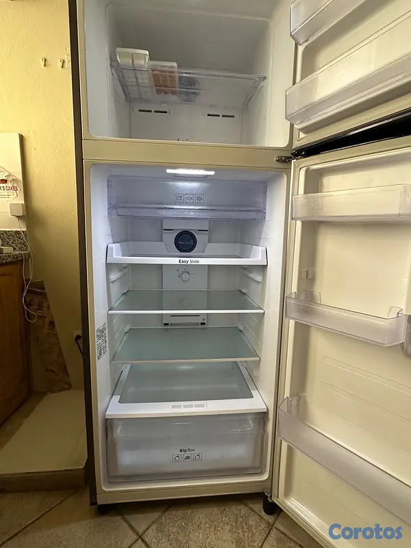 cocina - Nevera Samsung de 16c  como nueva 5