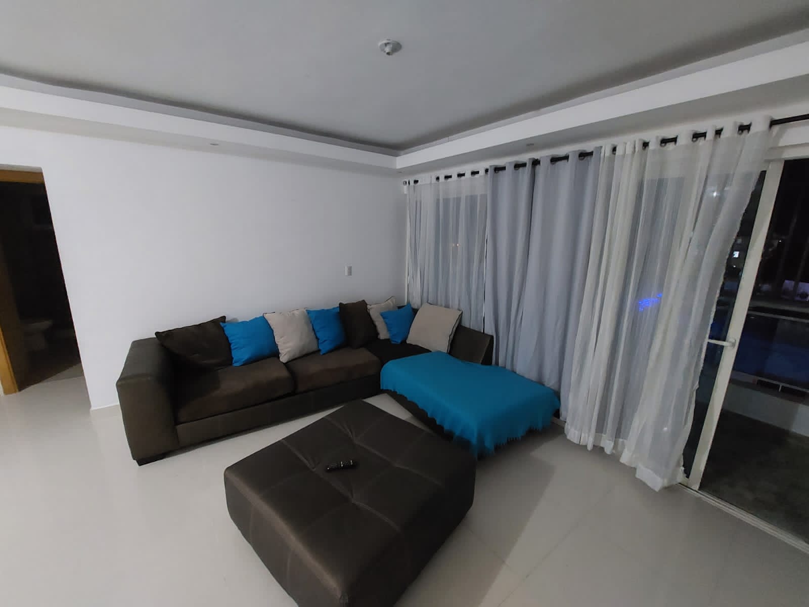apartamentos - Rento Apartamento Sin Amueblar Evaristo Morales 9