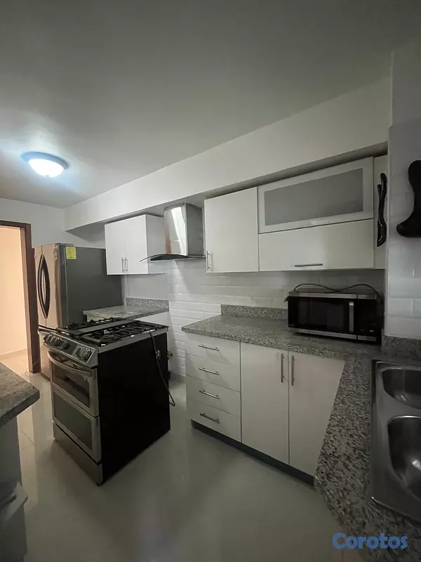 apartamentos - Vendo Amplio Apartamento Cerca del Malecón y Unive 4