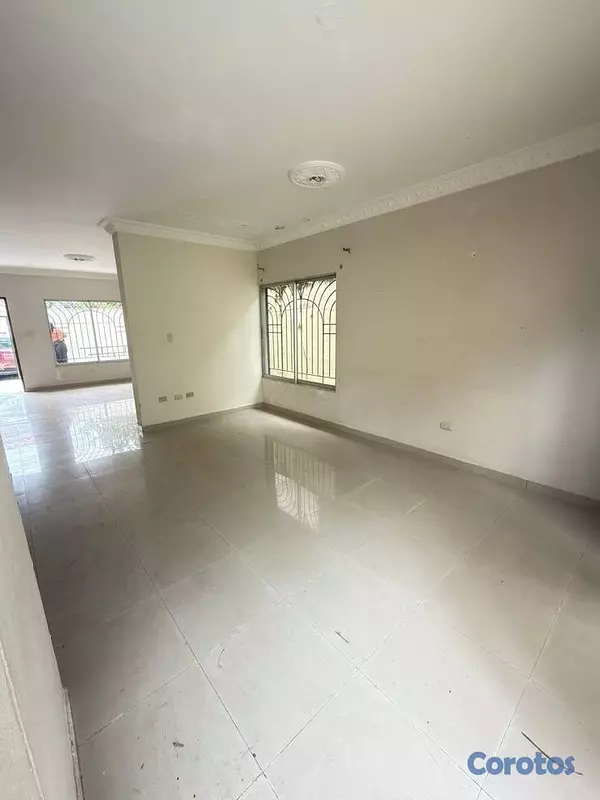 casas - vendo casa amplia de 3 habitaciones en vista hermosa  8