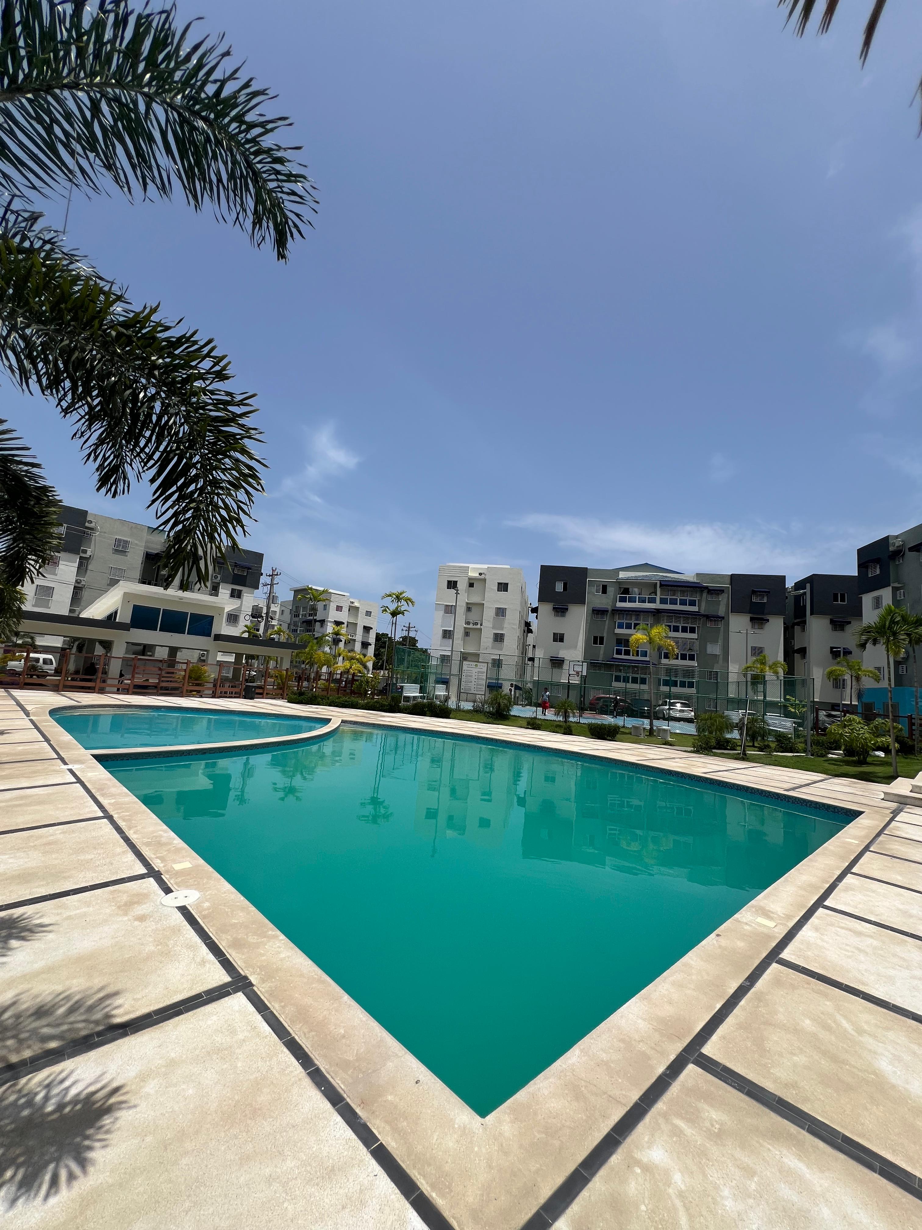 apartamentos - Apartamento con piscina y Cancha| 3HB/2BÑ/1Pq| Ubicado en Charles de Gaulle 8