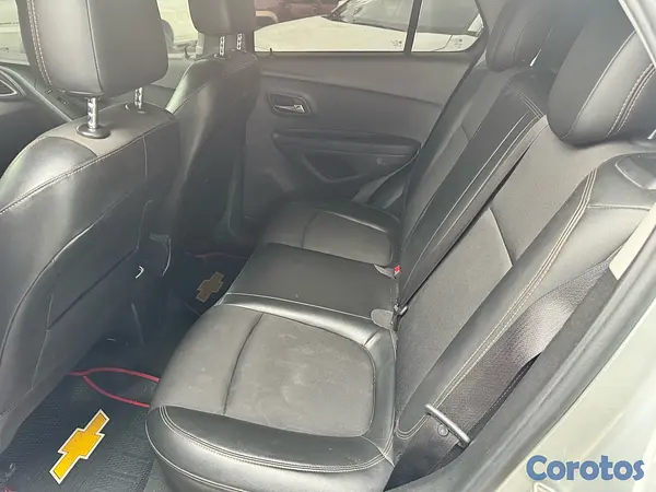 jeepetas y camionetas - Chevrolet trax LT 2018 Clean carfax  5