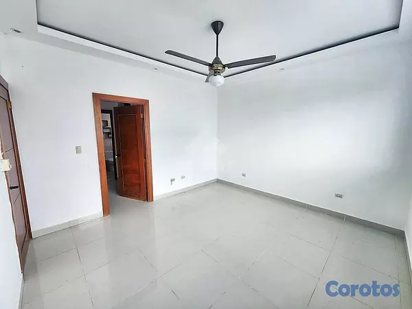 casas - CASA CON PATIO PROYECTO CERRADO EMPORIUM DORADO SA 8