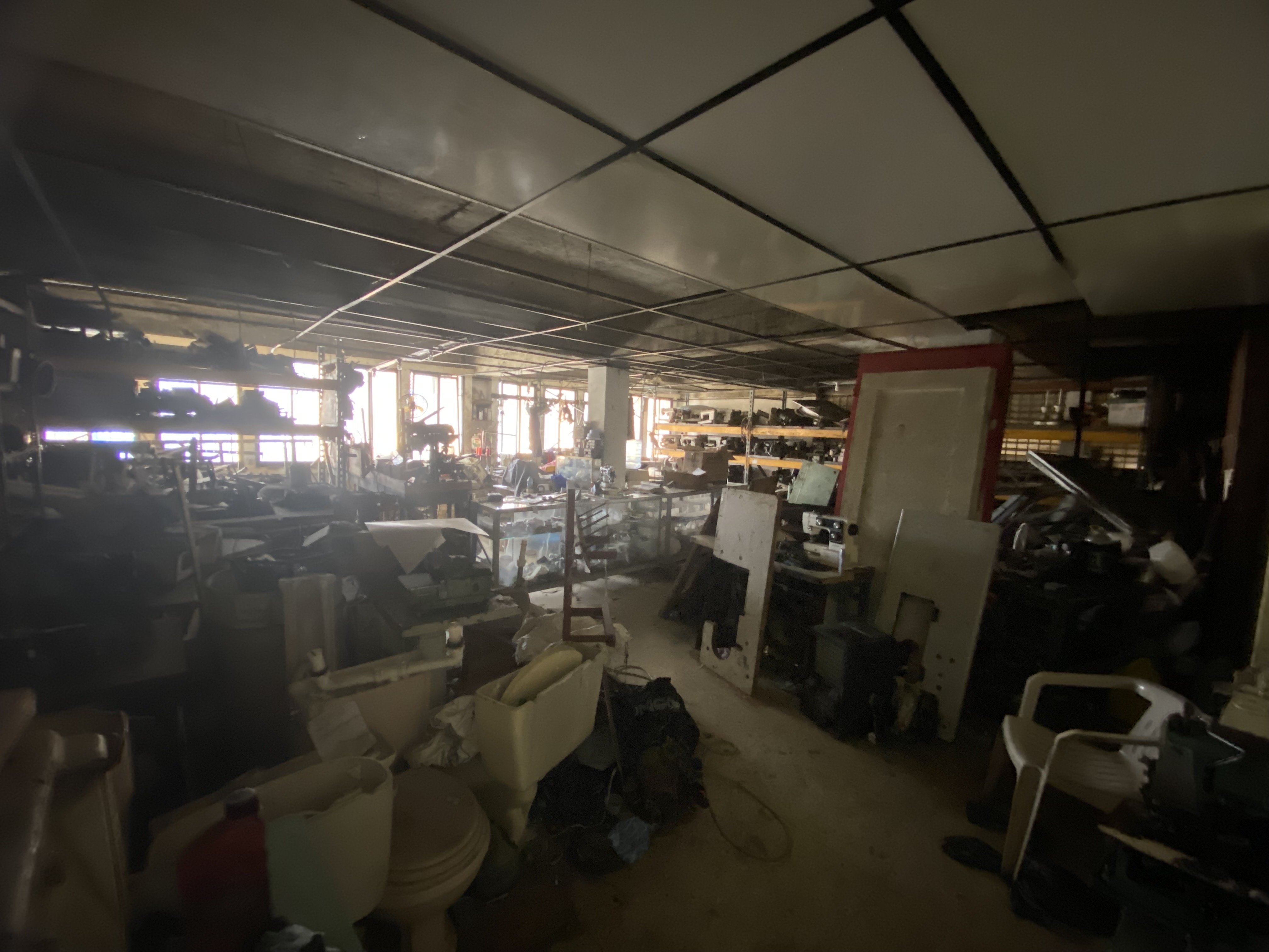 oficinas y locales comerciales - SE VENDE LOCAL 2