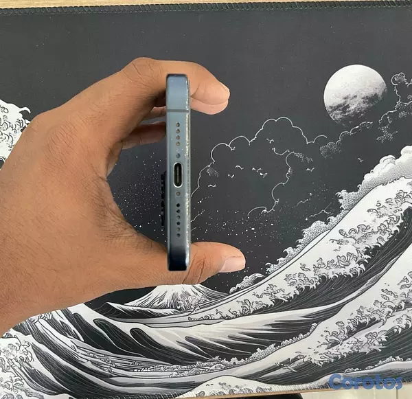 celulares y tabletas - Apple iPhone 15 Pro Max 5