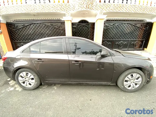 carros - Carro Chevrolet Cruze LS Negro 10