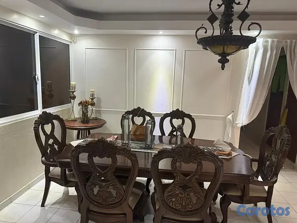 muebles y colchones - vendo comedor grande mesa de 8 sillas  2