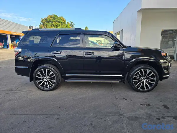 jeepetas y camionetas - OFERTA! TOYOTA 4RUNNER 2020 SR5 EN COMO NUEVA 5