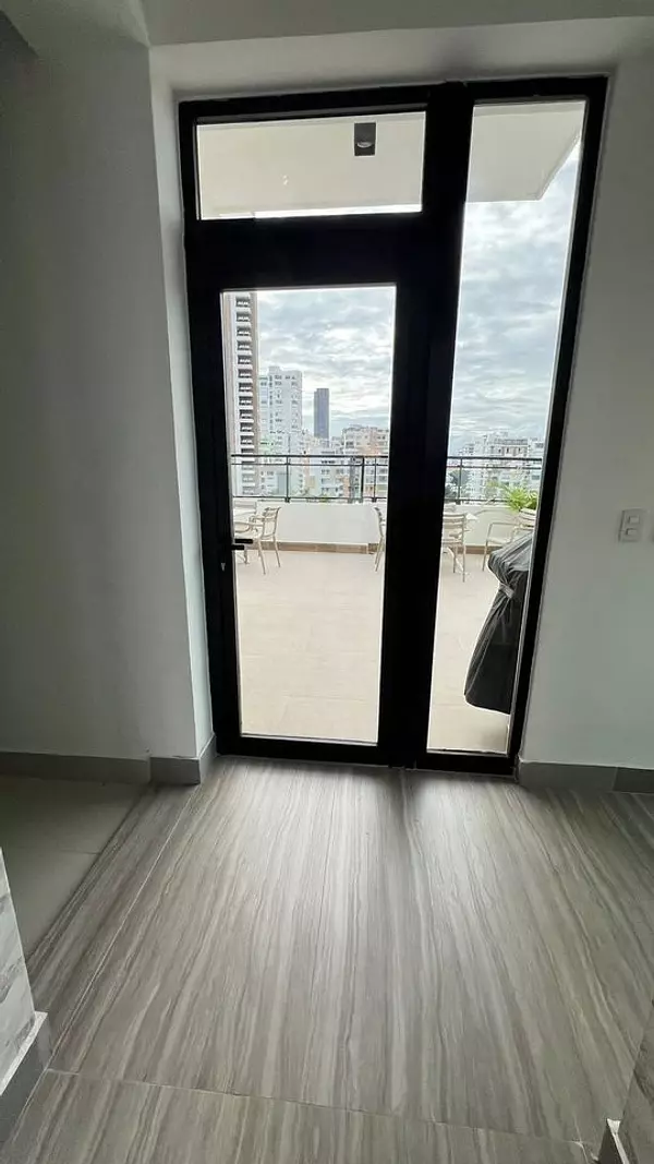 penthouses - Apartamento Penthouse Piso 7, Los Cacicazgos, D.N 8