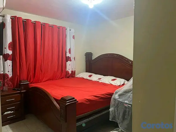 apartamentos - vendo en jardines del llanos 4 calle los rieles de gurabo  5