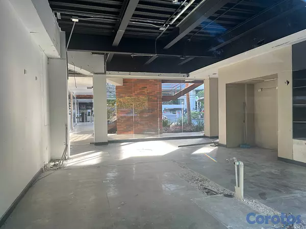 oficinas y locales comerciales - Local Comercial Alquiler Piantini de 55.37 m2 – Primer 5