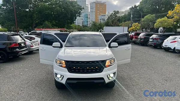 jeepetas y camionetas - chevolet colorado 2019 6