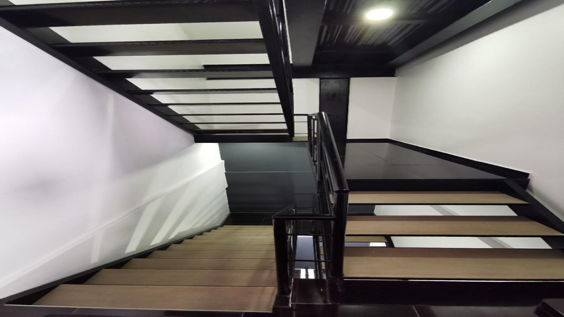 oficinas y locales comerciales - Alquilo moderna oficina de 64 m2 en Los Prados 6