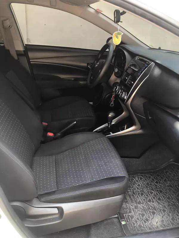 carros - Toyota yaris 2022 5