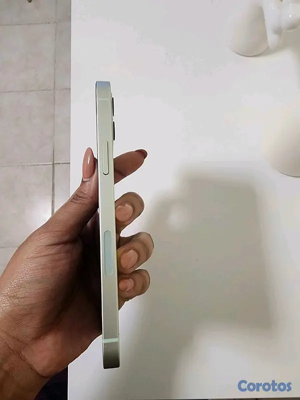 celulares y tabletas - iPhone 12 de 128GB nitido  4