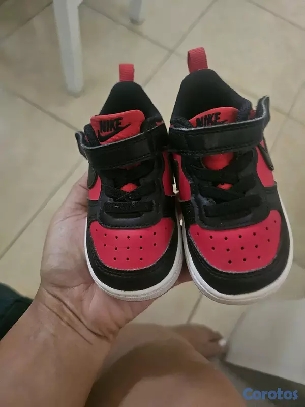 ropa y zapatos - para un príncipe  como nuevos  6