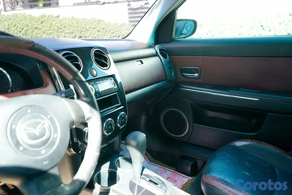 carros - VENDO MAZDA VERISA 2010 10
