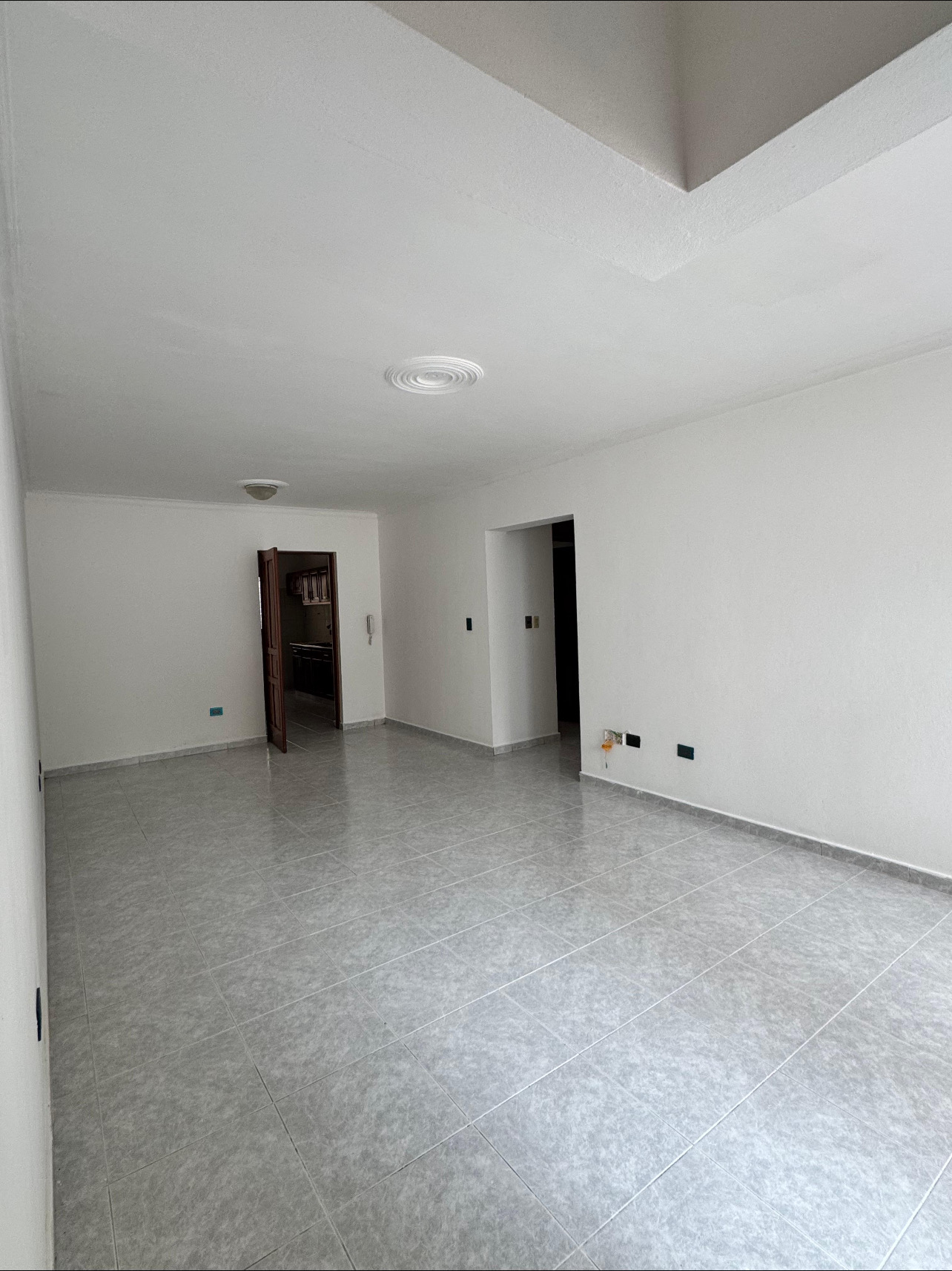 apartamentos - hermoso apartamento ubicado en Evaristo morales  1