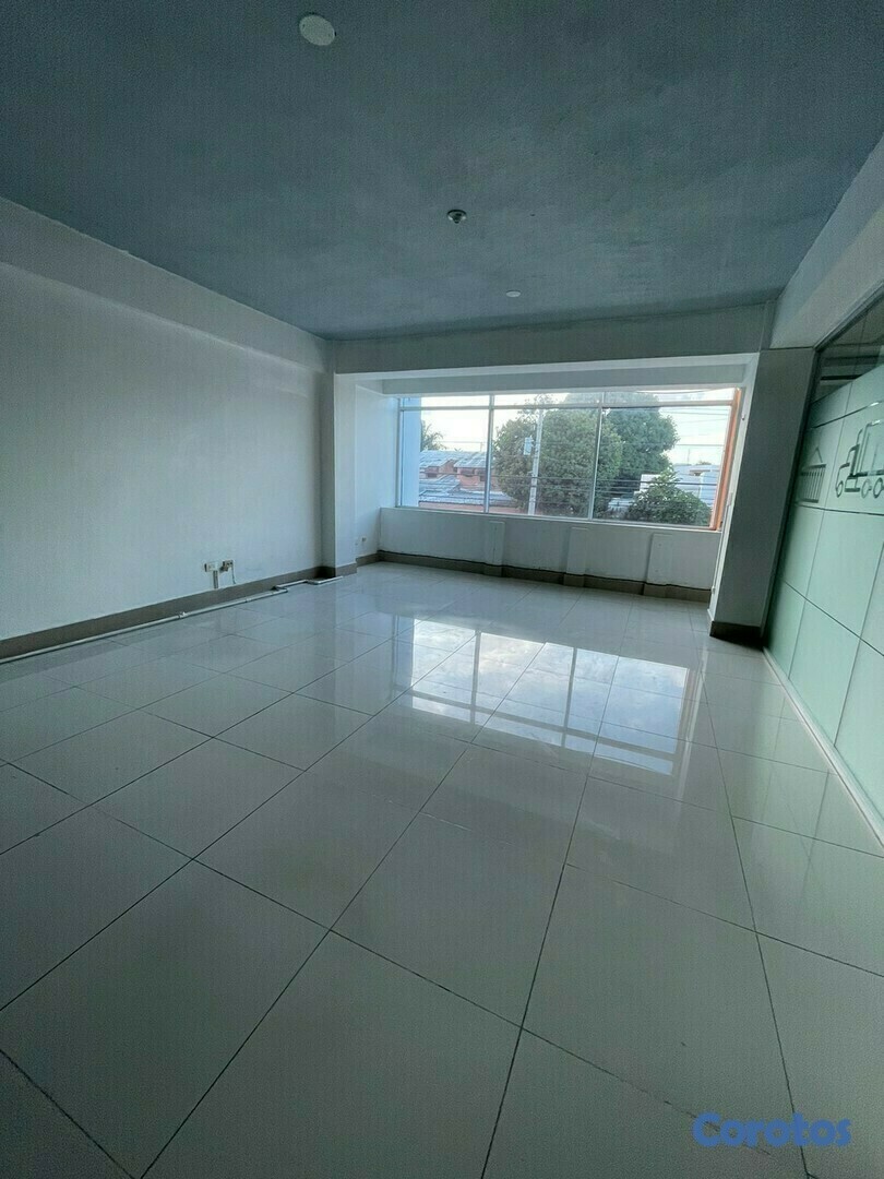 oficinas y locales comerciales - Alquilo Local En Los Prados Con Excelente Ubicación CÓDIGO: PD09

 2