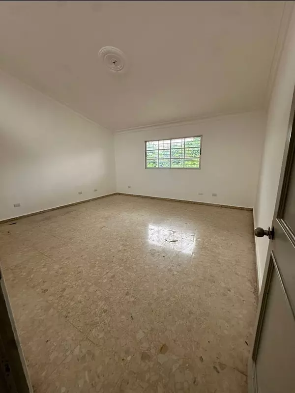 casas - Casa en alquilar Sector la Castellana Sto Dgo D.N 

 6