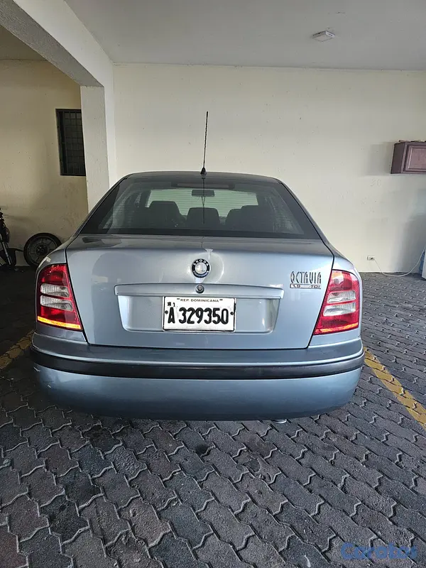carros - VENTA  CARRO SKODA  6
