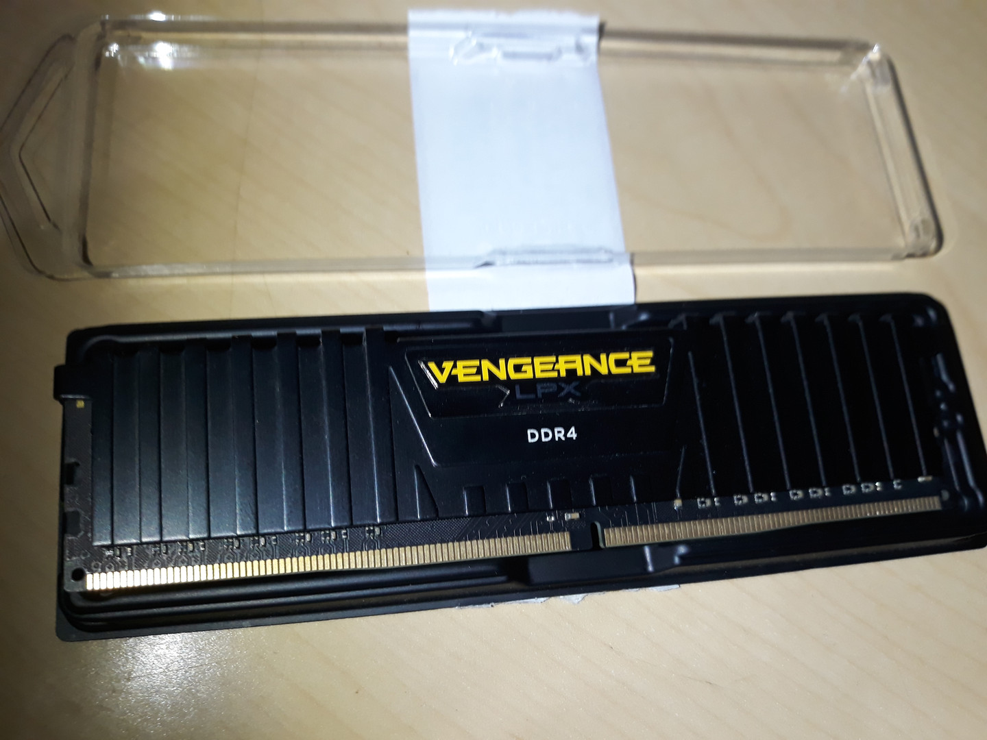 computadoras y laptops - Memoria DDR4 8GB 2400 MHz
  0