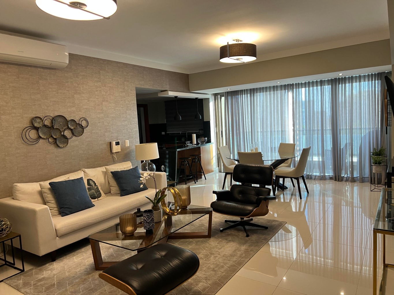 apartamentos - Hermoso apartamento amueblado en excelente zona de la ciudad, nivel 5 1