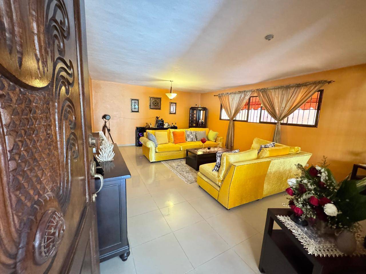 casas - Vendo casa espaciosa Prado Oriental, Sto. Dgo. Est 1