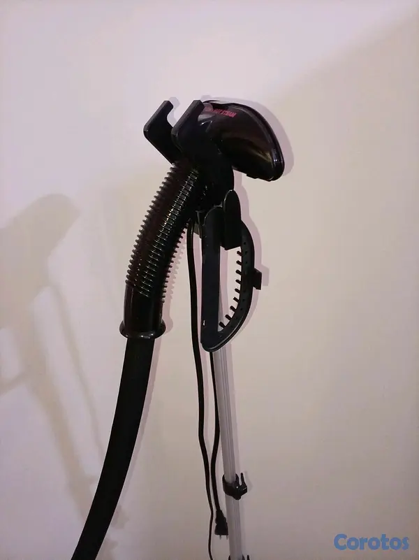 electrodomesticos - Plancha a vapor CONER 2