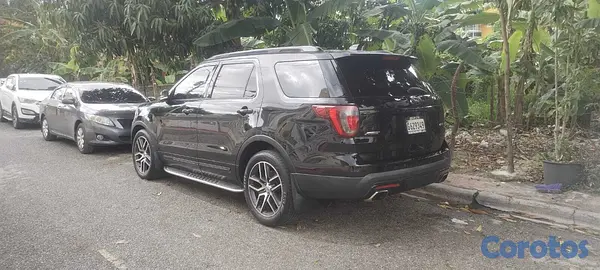 jeepetas y camionetas - FORD EXPLORER SPORT 2