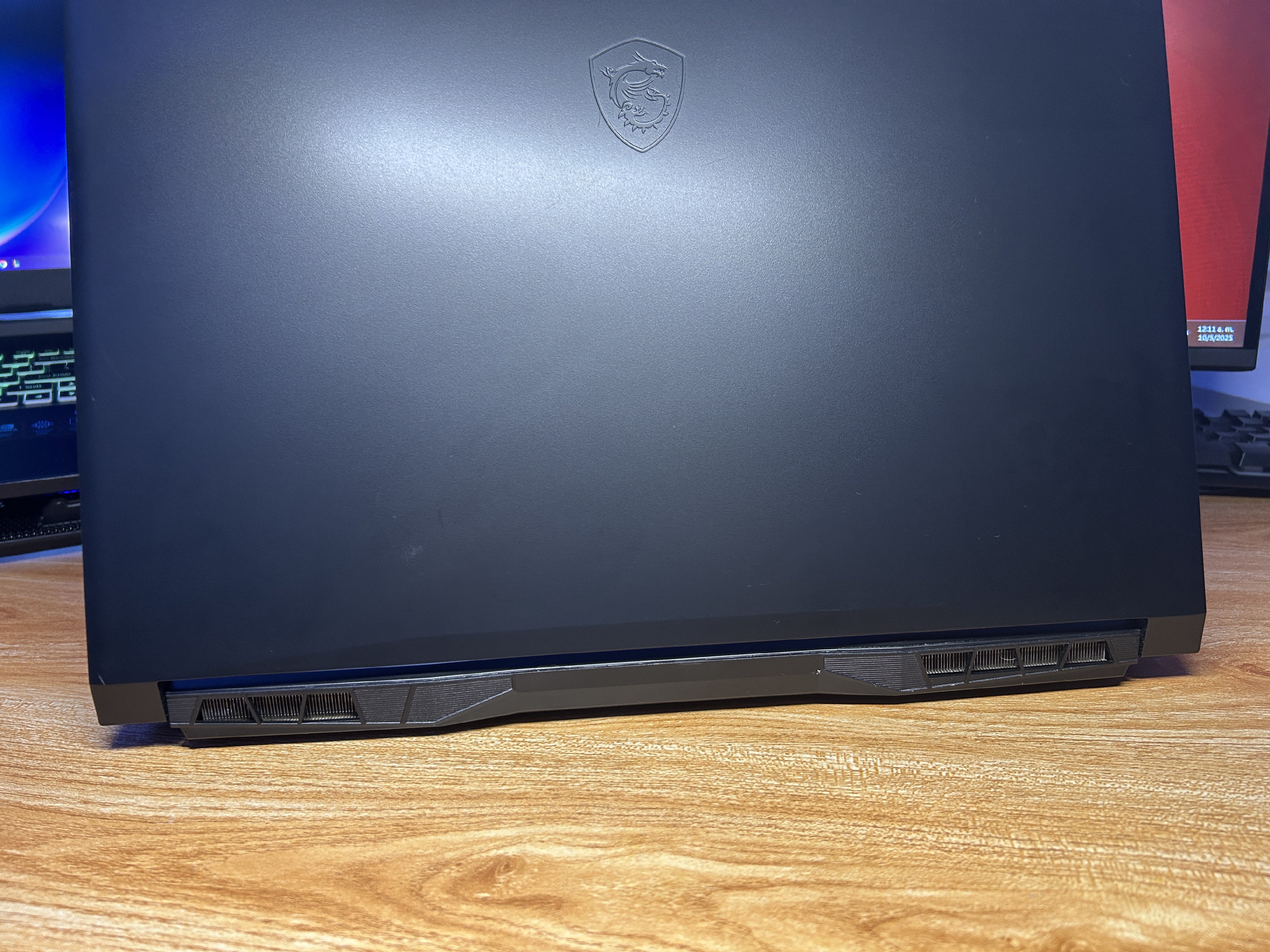 computadoras y laptops - MSI Katana GF76 11UD 3050TI 7