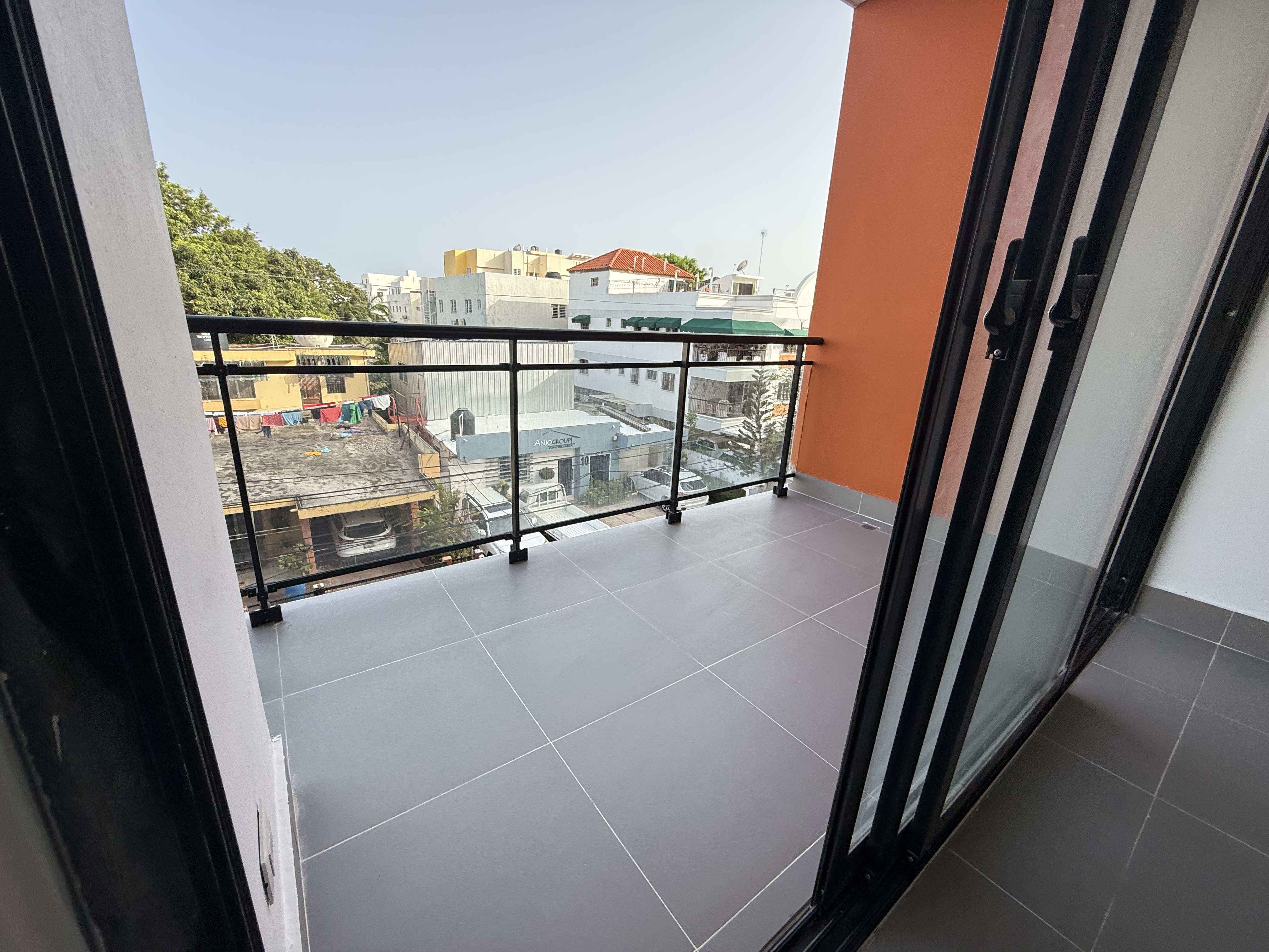 apartamentos - Jardines del sur nuevo tres hab con baño dos parqu 2