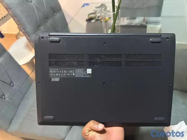 computadoras y laptops - Laptop Lenovo IdeaPad S145-15AST en venta 2