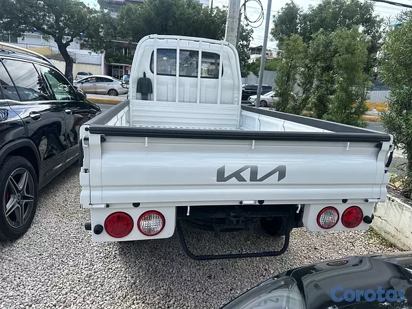 jeepetas y camionetas - Camión Kia K2700 4x4 2026 5