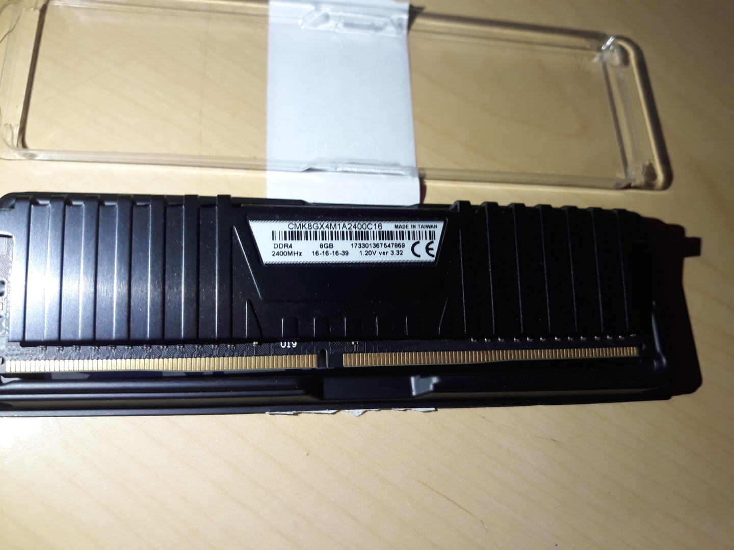 computadoras y laptops - Memoria DDR4 8GB 2400 MHz
  1