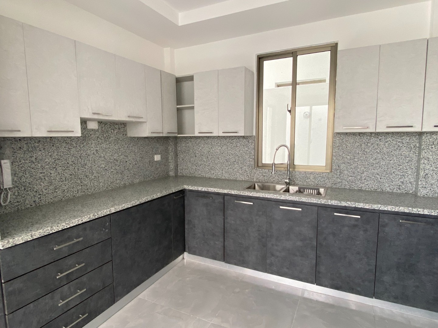 casas - Casas modernas en proyecto cerrado, listas para mudarse, Autopista de San Isidro 5