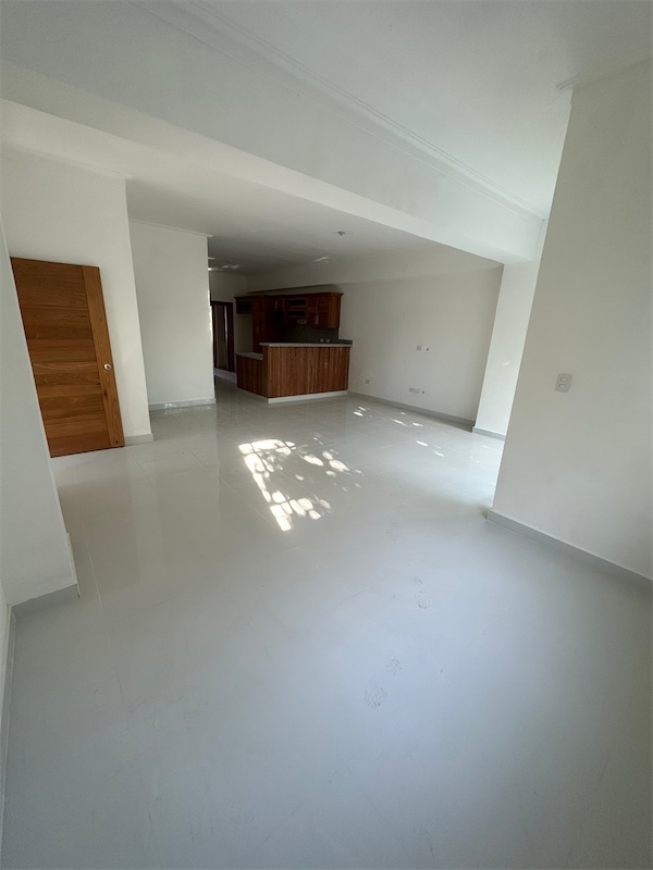 apartamentos - Venta de apartamento en Alma Rosa primera de 132mts Santo Domingo piso 3 8