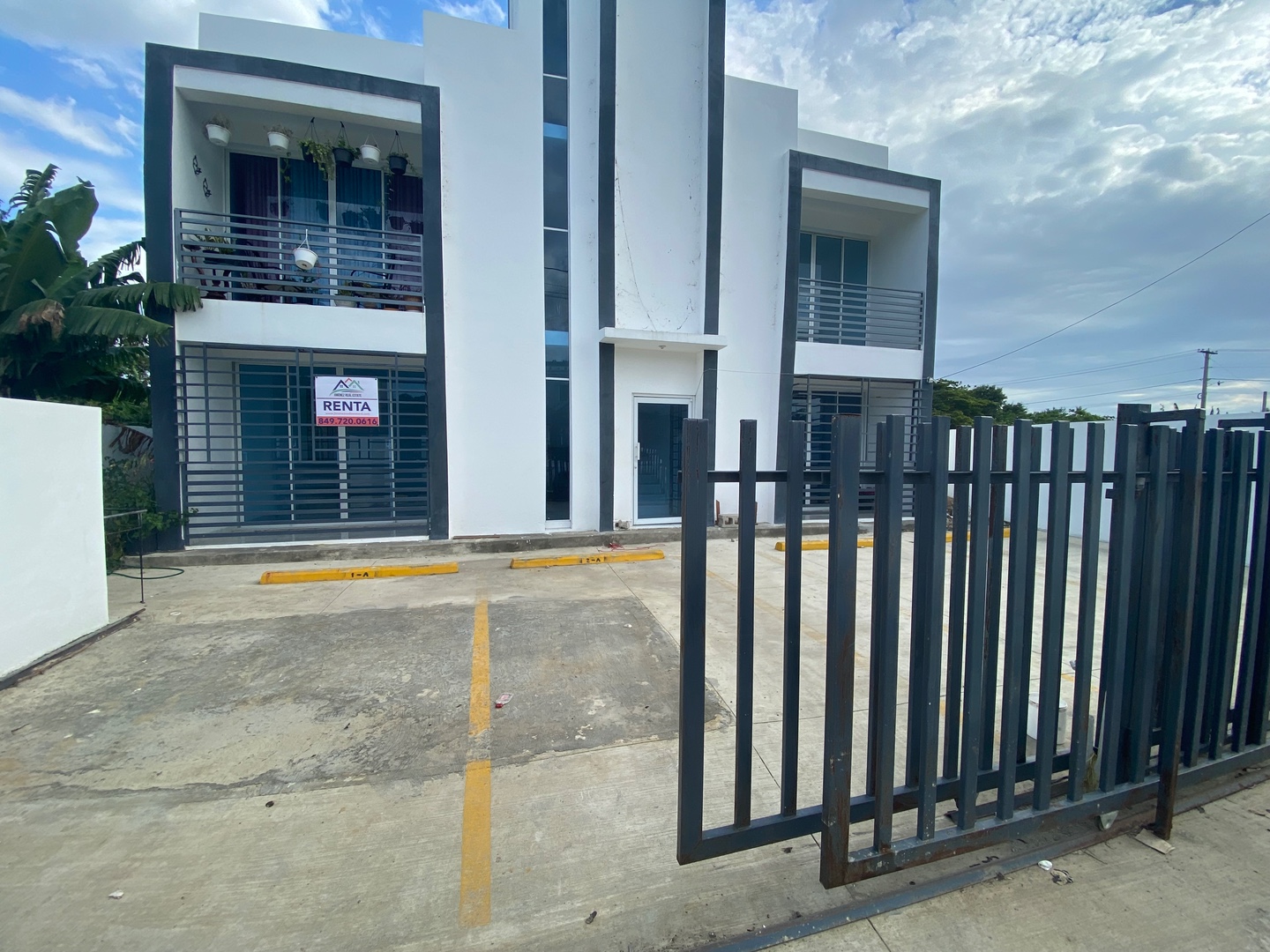 apartamentos - APARTAMENTO EN RENTA PRIMER NIVEL POR LA CARRETERA JACAGUA  0