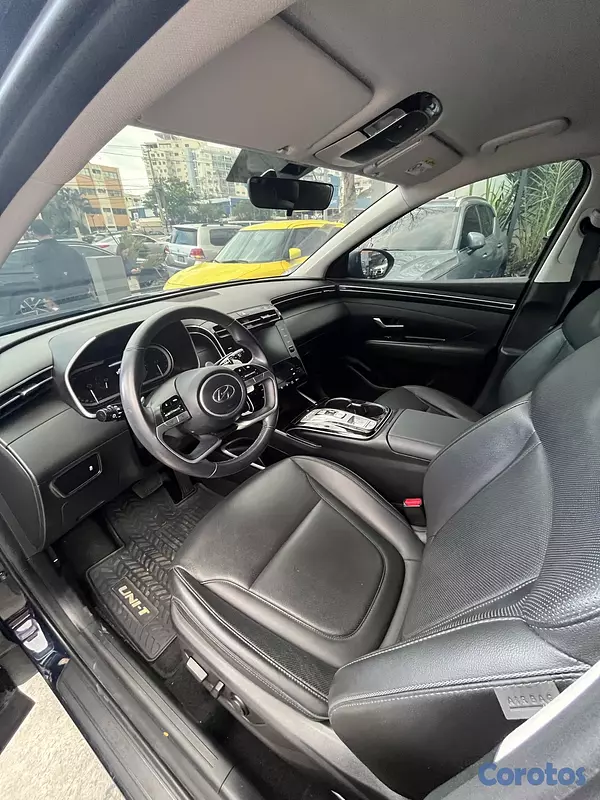 jeepetas y camionetas - Hyundai Tucson Limited 1.6T 2024 4
