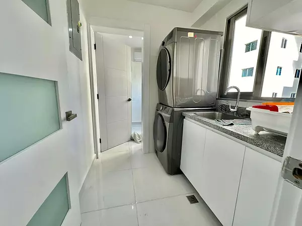 apartamentos - Alquilo apartamento amueblado en Urbanización Real 9